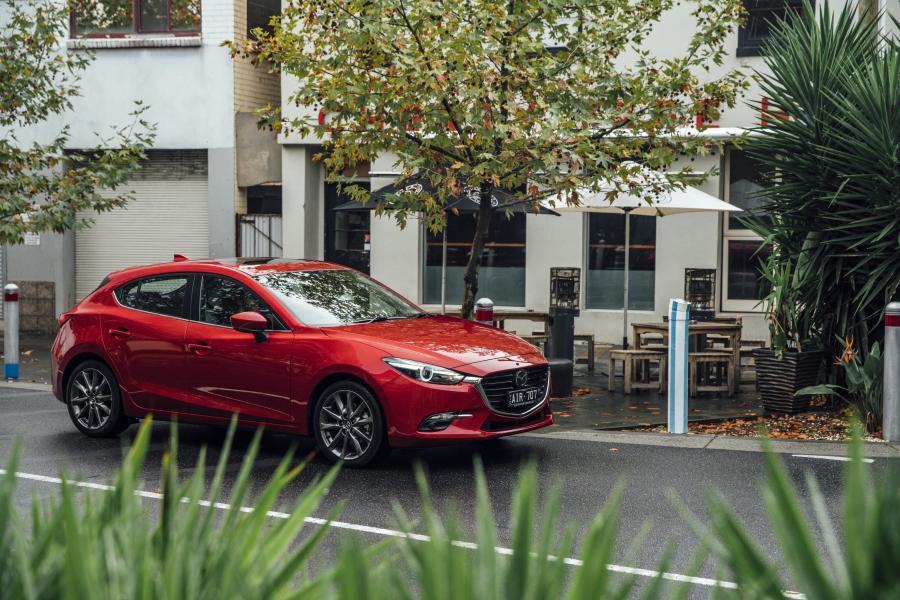  Mazda3 SP25 Astina Hatchback 2016 года  (AU) (фото 8 из 22)